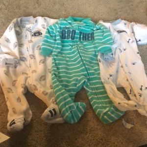 3 newborn pajamas